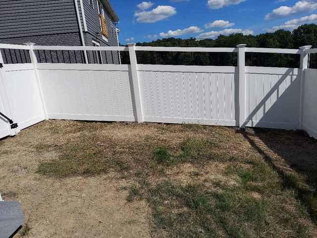 6' White Acadia Privacy Aluminum Round Black Spindle Top (1) 4' gate / New England Caps on all Fence Posts, Flat caps on Gate