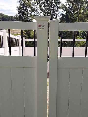 6' White Acadia Privacy Aluminum Round Black Spindle Top (1) 4' gate / New England Caps on all Fence Posts, Flat caps on Gate