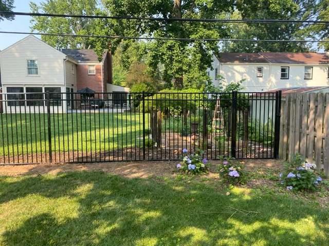 6' Classic Black, 3 rail, Commercial Grade, Picket Through Aluminum  Fence