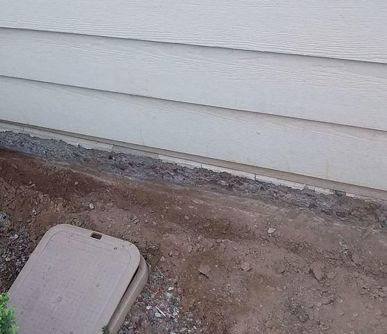 Stem Wall Failure Signs: Flaking Paint