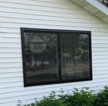 <p>2 lite slider window to add more natural light into the home</p>