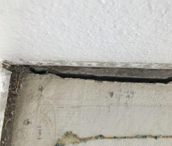 Stem Wall Failure Symptoms: Indoor Foundation Cracks