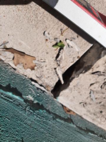 Cracked concrete repairs