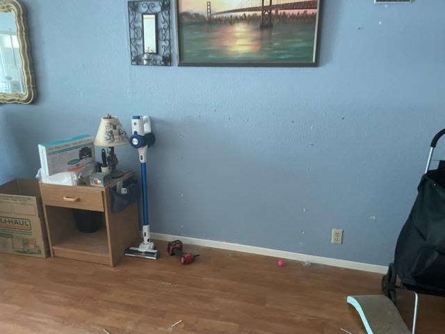 Living room b