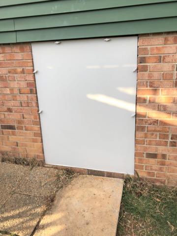 Everlast Sealed Door