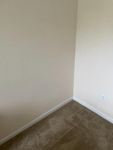 The room after we removed the cabinet looks so much more spacious.