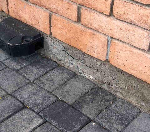 Horizontal Concrete Cracks on Stem Wall Down in Mesa, AZ