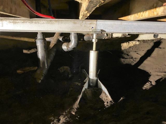 Steel I-beam + SmartJacks Support Cabin