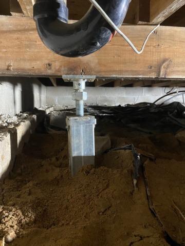 SmartJack® System Stabilizes Sagging Floors