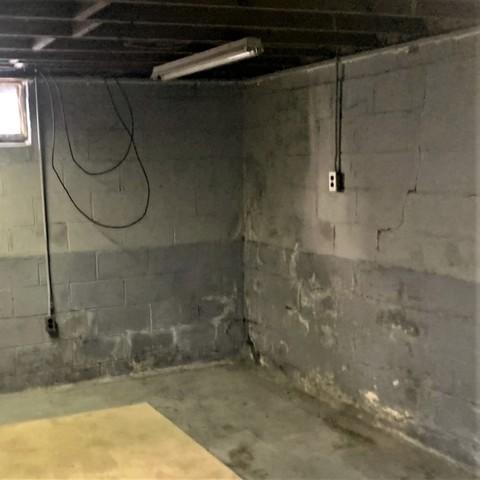 Water Damaged Foundation Walls Have Musty Odor in Lincoln Park, Mi