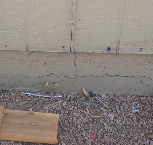 Vertical Concrete Cracks on Stem Wall in Mesa, AZ