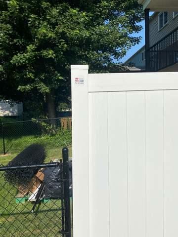 6' White Vinyl Acadia Privacy Fence