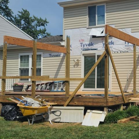 Framing the Screen Room's Sides