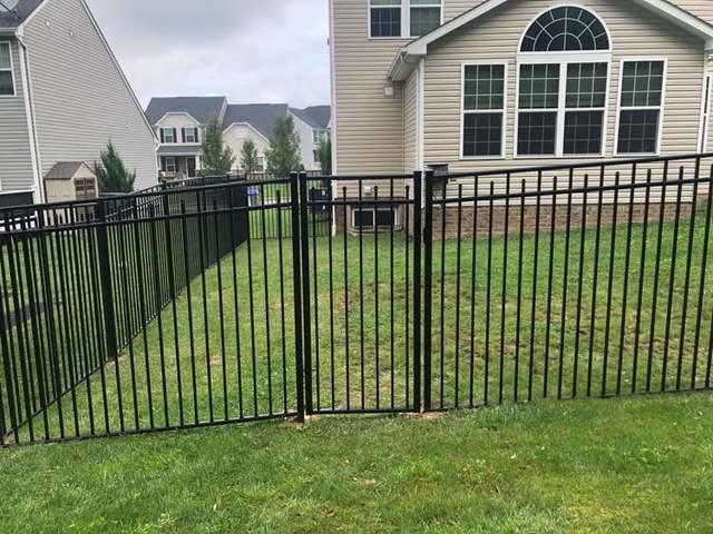 4' Black Wilmington, 3 Rail, Commerical Grade, Flush Bottom Aluminum Fence