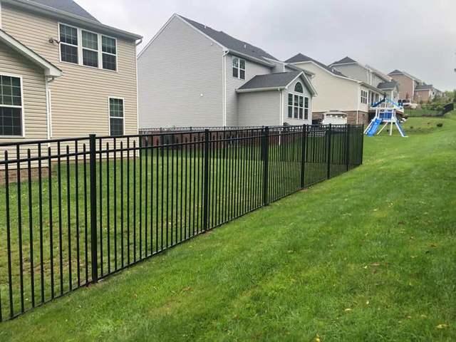 4' Black Wilmington, 3 Rail, Commerical Grade, Flush Bottom Aluminum Fence