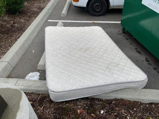 Mattress Removal Service: Mattress to be removed