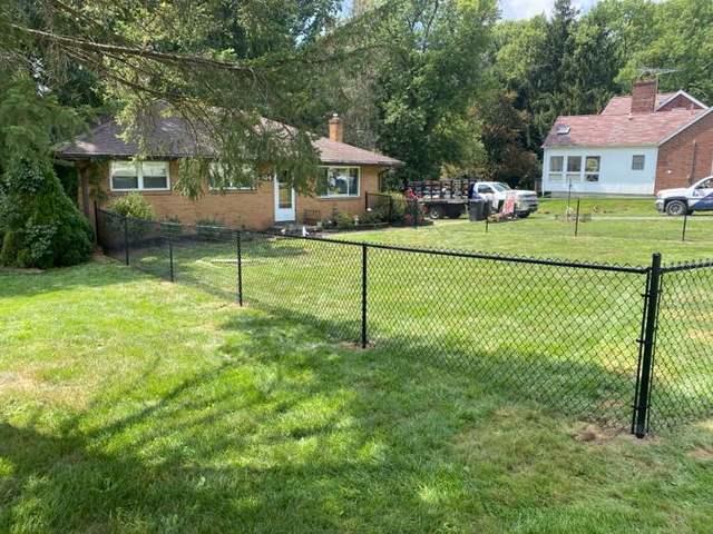 4' Black Chain Link Fence (1) 4' gate installation