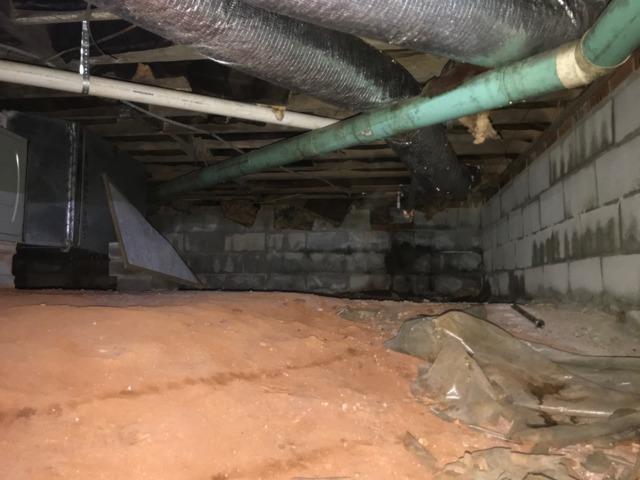 Wet Crawl Space Wall