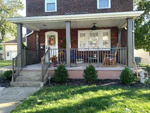 Bronze Aluminum Tuscany C-10 Front Porch