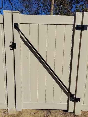 6' Khaki Vinyl Acadia Privacy Fence Installation