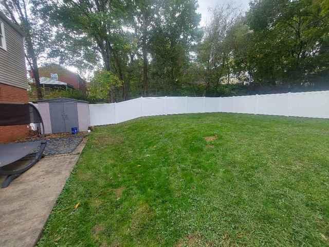 6' White Acadia Privacy Fence  and (1) 4' gate