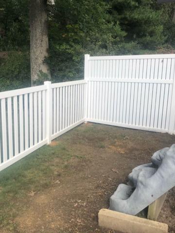 4' White Biscayne Vinyl Fence Biscayne 6' Glacier (1) 5' gate / (1) 3' gate