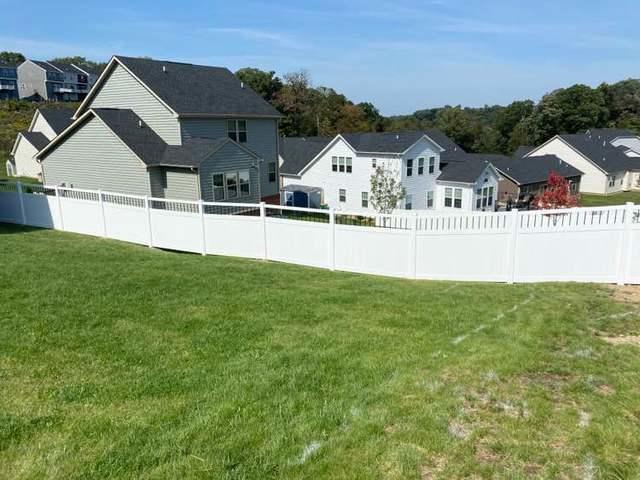 6' White Vinyl Acadia Privacy Fence Spindle Top, with Black Aluminum Spindles (1) 8' Double gate / (2) 3' gates