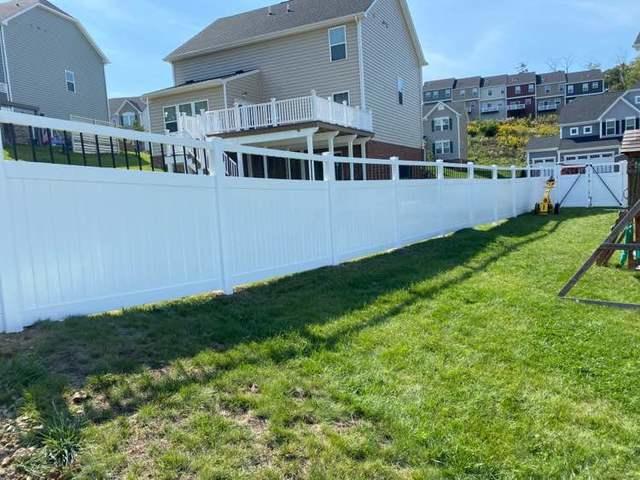 6' White Vinyl Acadia Privacy Fence Spindle Top, with Black Aluminum Spindles (1) 8' Double gate / (2) 3' gates