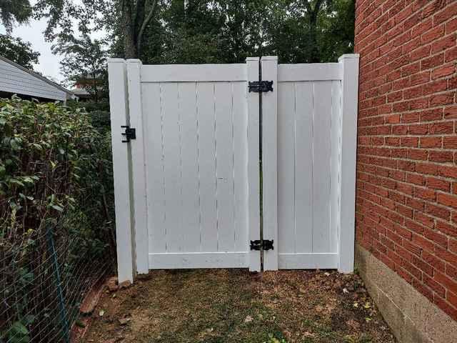 6' White  Acadia Privacy Vinyl Fence  (2) 3' gates Installation