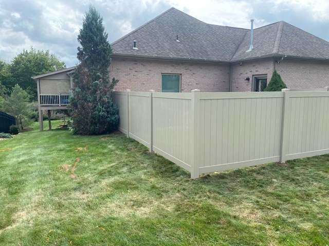 6' Khaki Vinyl Acadia Privacy Fence : (1) 4' gate / New England Caps on Fence Posts, Flat Caps on Gate Posts