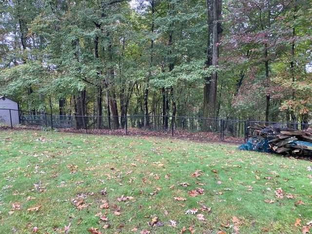 4' Black Chain Link Fence and (3) 4' gates