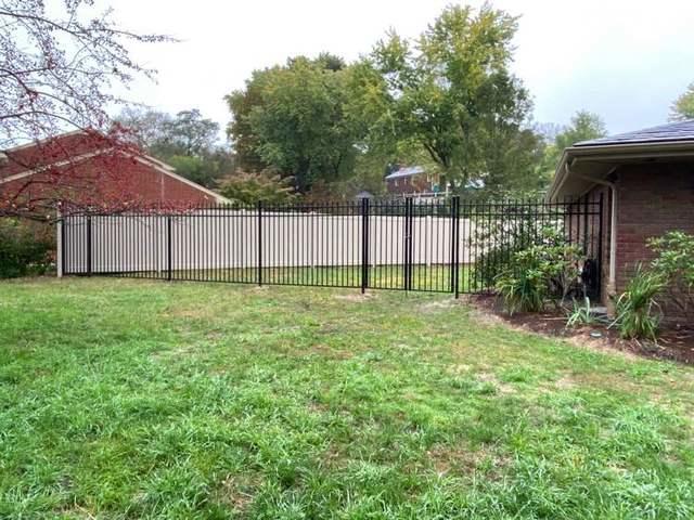 6' Khaki Vinyl Acadia Privacy / 6' Black Aluminum Chicago, Flush Bottom, Commercial Grade Backyard