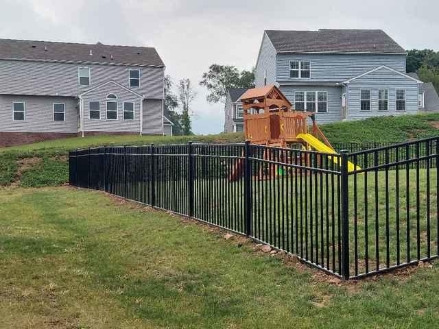 4' Black Classic Aluminum Fence Commercial Grade, Flush Bottom (1) 4' gate