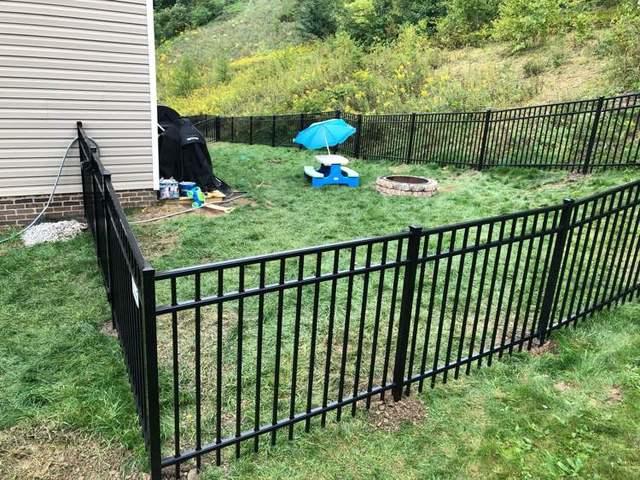 4' Black Classic Aluminum Fence Commercial Grade, 3 Rail, Picket Through Bottom Rail (2) 4' gates backside