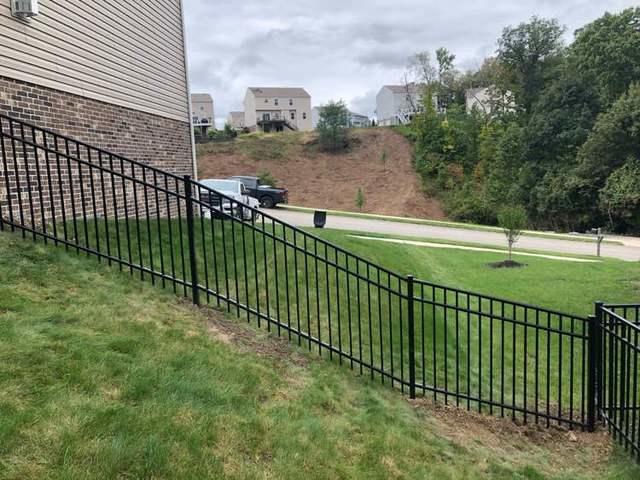 4' Black Classic Aluminum Fence Commercial Grade, 3 Rail, Picket Through Bottom Rail (2) 4' gates backside