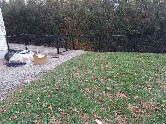 4' Black Chain Link Fence (1) 8' double gate / (1) 4' man gate