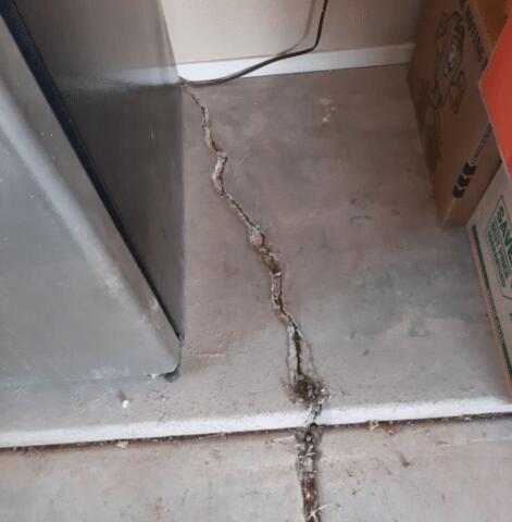 Signs of Advanced Foundation problems: Concrete Cracks