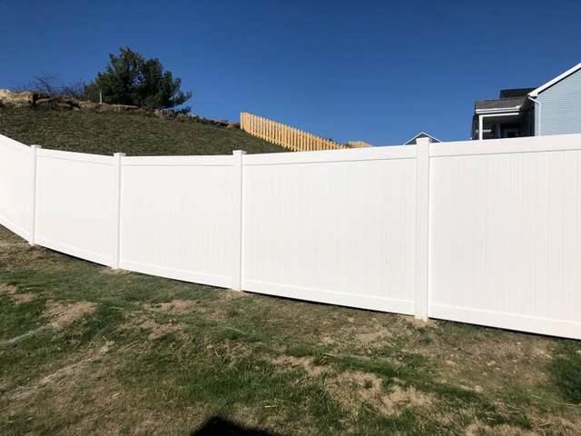 6' White Vinyl Acadia Privacy Backyard (2) 4' gates Installation