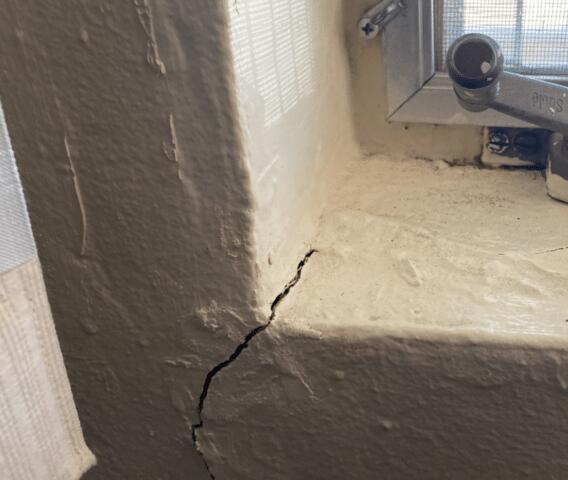 Symptoms of Foundation Problems in Tucson, AZ