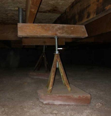 Failing Crawlspace Support