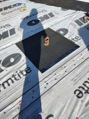 Showing the IKO Stormtite underlayment.
