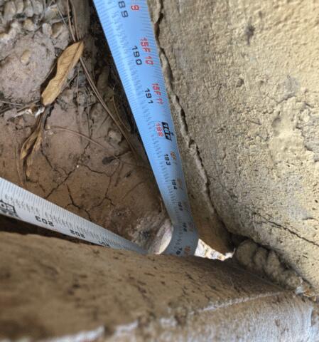 Vertical Concrete Cracks in Stem Wall Down in Tempe, Arizona