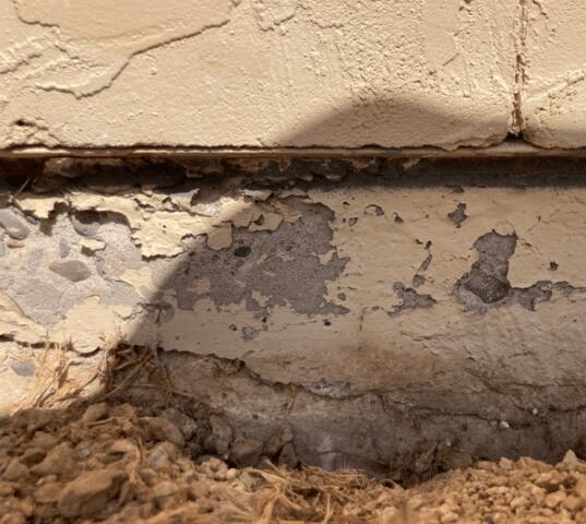 Vertical Concrete Cracks in Stem Wall Down in Tempe, Arizona