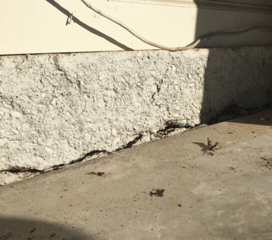 Horizontal Cracks in Stem Wall at Glendale, Arizona