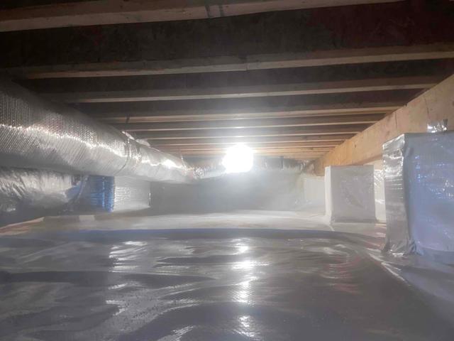 Crawl Space Vapor Barrier Prevents Mold Growth