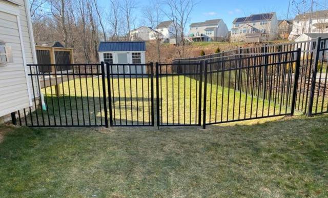4' Black Classic, Commercial Grade, Flush Bottom Aluminum Fence