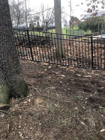 4' Wilmington Black Commercial Grade, 3 Rail, Flush Bottom
