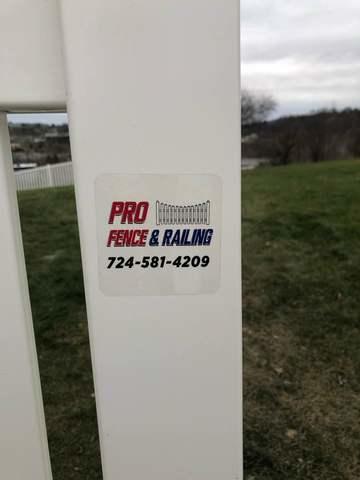 5' White Biscayne Picket Vinyl Fence (2) 4' gates