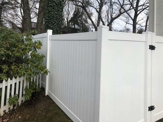 6' White Acadia Privacy Vinyl Fence (2) 4' gates