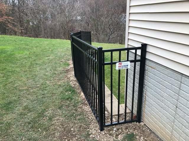 4' Black Classic, 3 Rail, Flush Bottom, Commercial Grade Aluminum Fence